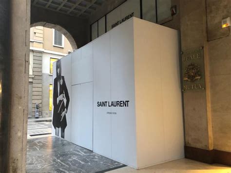 Saint Laurent apre a Torino il suo monomarca.